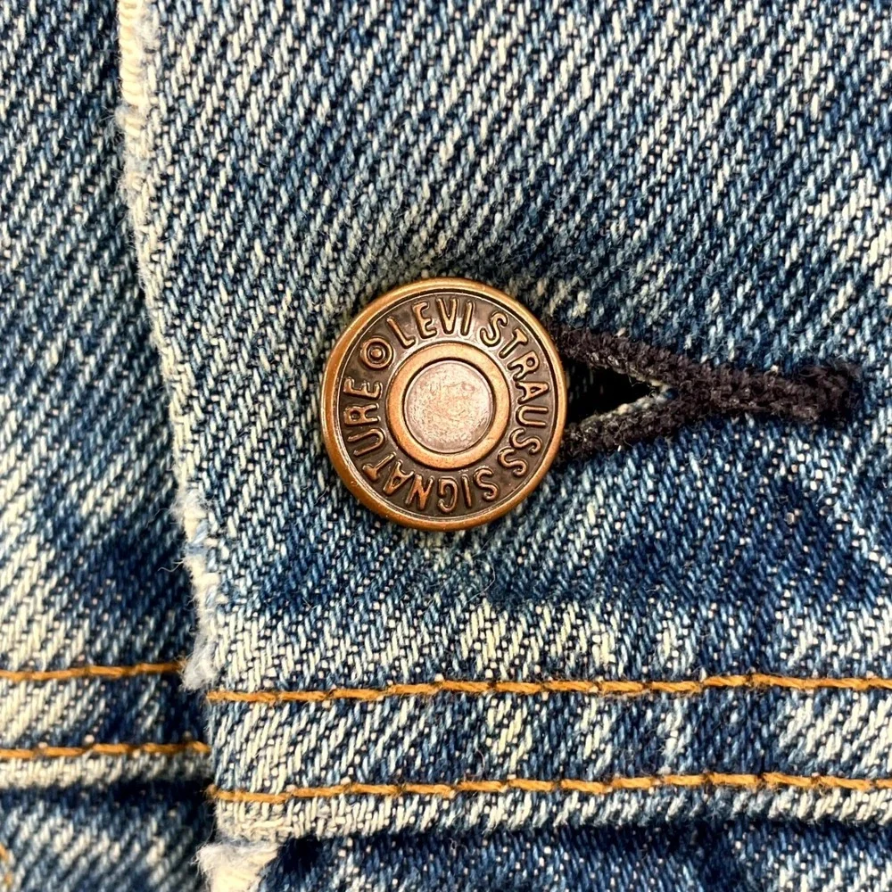 Levis sale used